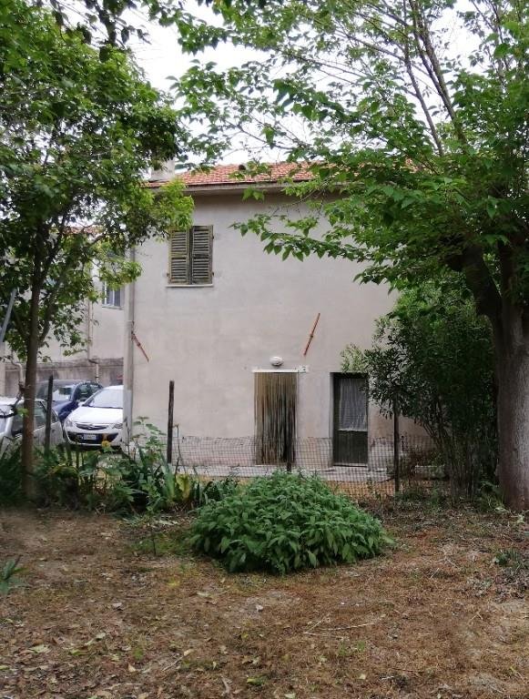 casa indipendente in vendita a Senigallia in zona Montignano