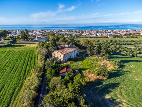 casa indipendente in vendita a Senigallia