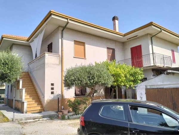 casa indipendente in vendita a Senigallia in zona Marzocca