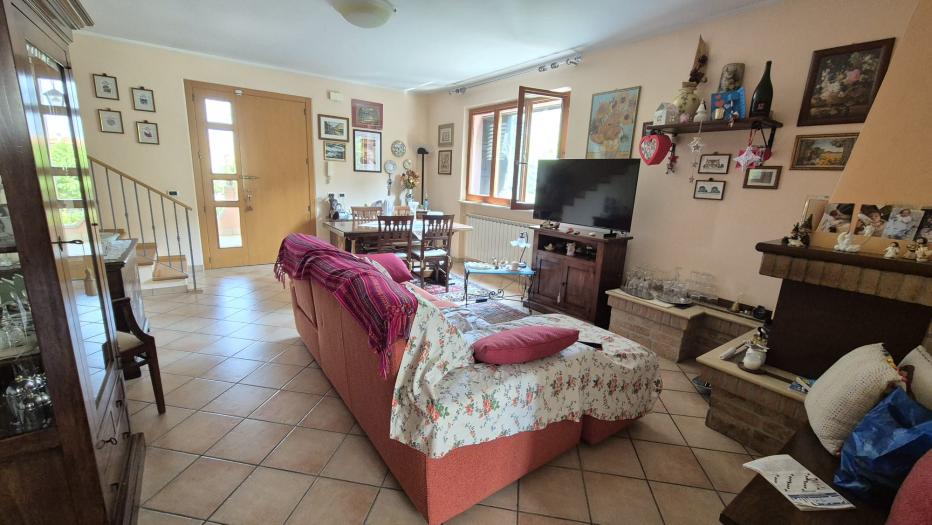 casa indipendente in vendita a Senigallia in zona Borgo Passera