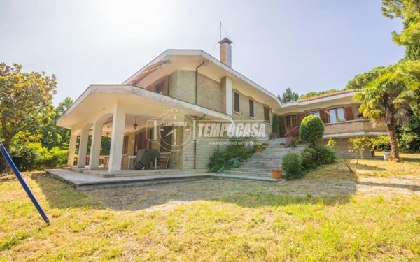 casa indipendente in vendita a Senigallia