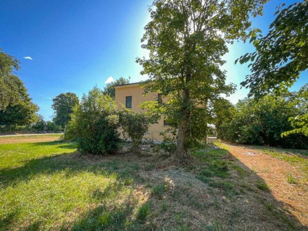 casale in vendita a Senigallia in zona Bettolelle