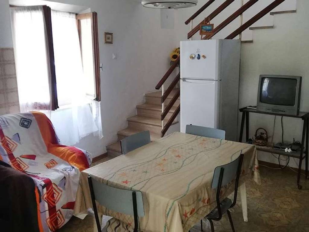 casa indipendente in vendita a Senigallia in zona Montignano