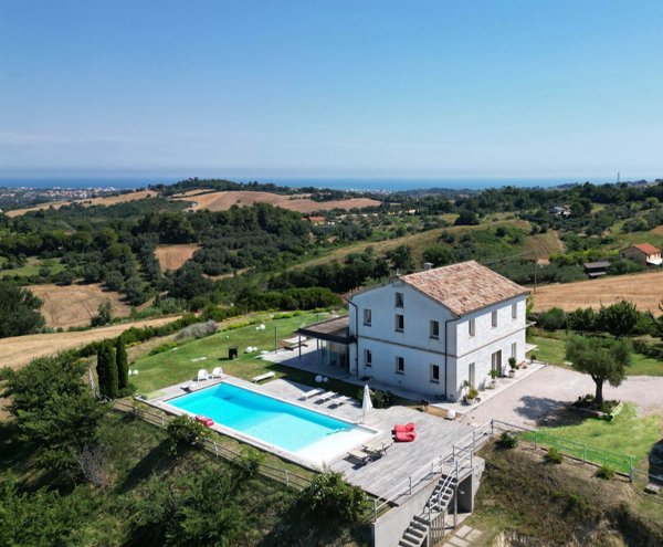 casa indipendente in vendita a Senigallia