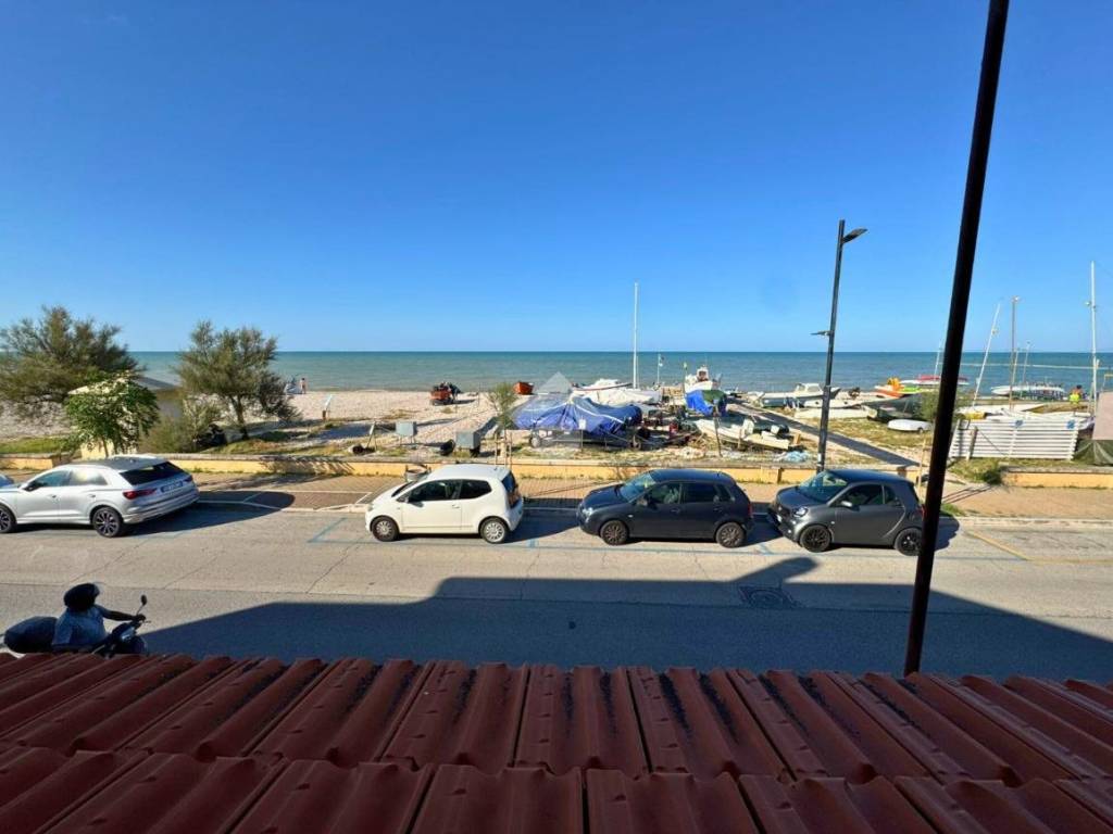 intera palazzina in vendita a Senigallia in zona Marzocca
