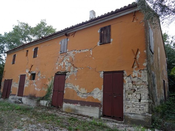 casa indipendente in vendita a Senigallia in zona Scapezzano