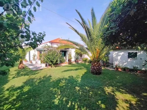 casa indipendente in vendita a Senigallia in zona Marzocca