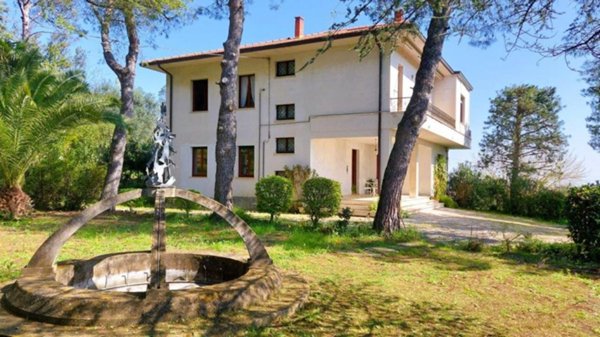 casa indipendente in vendita a Senigallia in zona Cannella