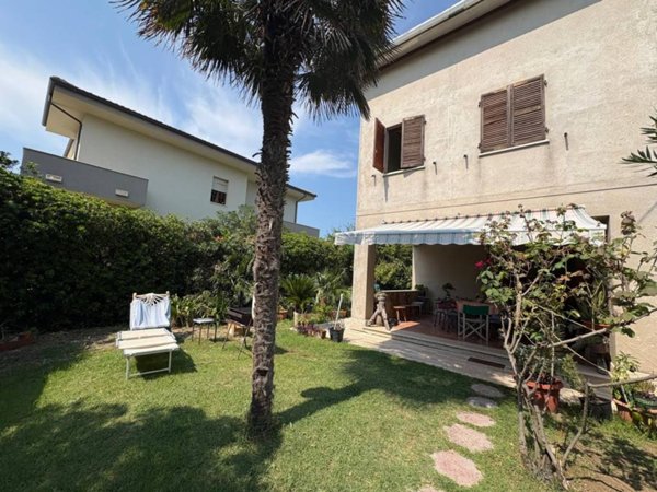 casa indipendente in vendita a Senigallia in zona Marzocca