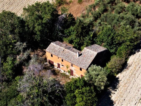 casa indipendente in vendita a Senigallia in zona Scapezzano