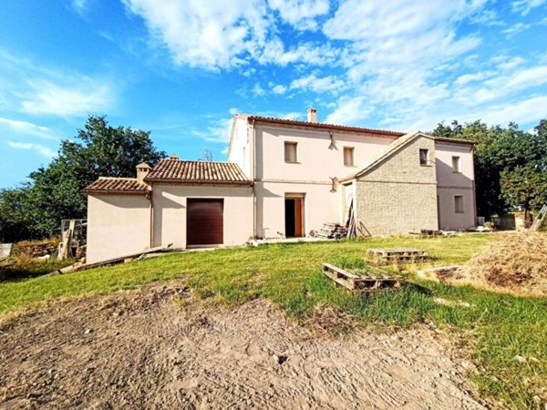 casa indipendente in vendita a Senigallia in zona Borgo Passera