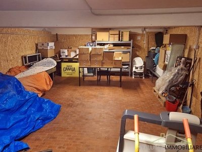 locale di sgombero in vendita a Senigallia