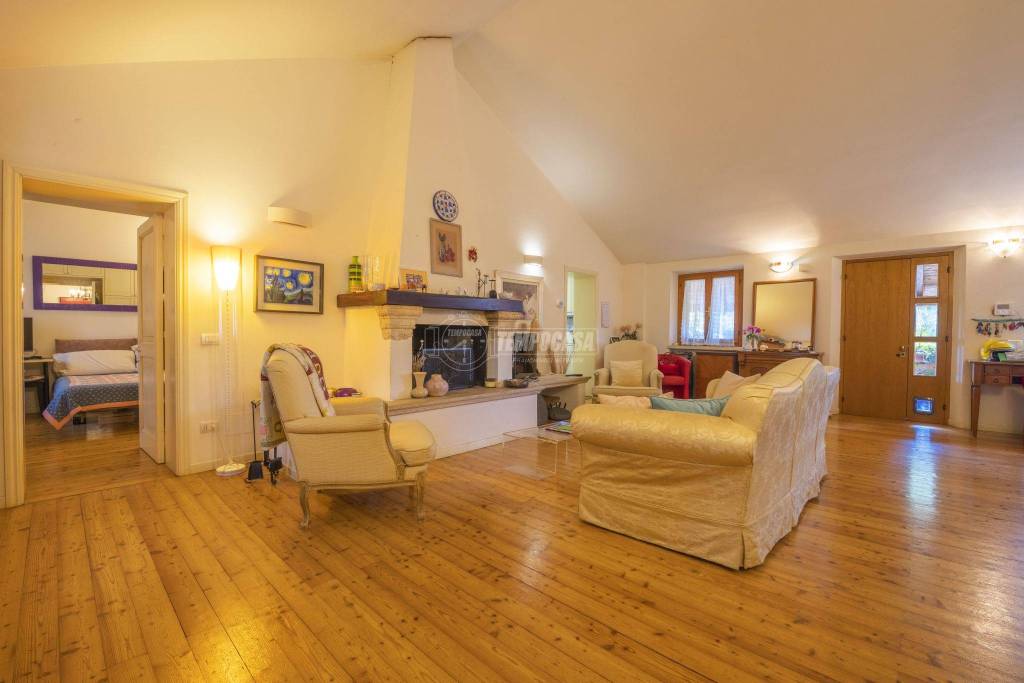 appartamento in vendita a Senigallia in zona Mandriola