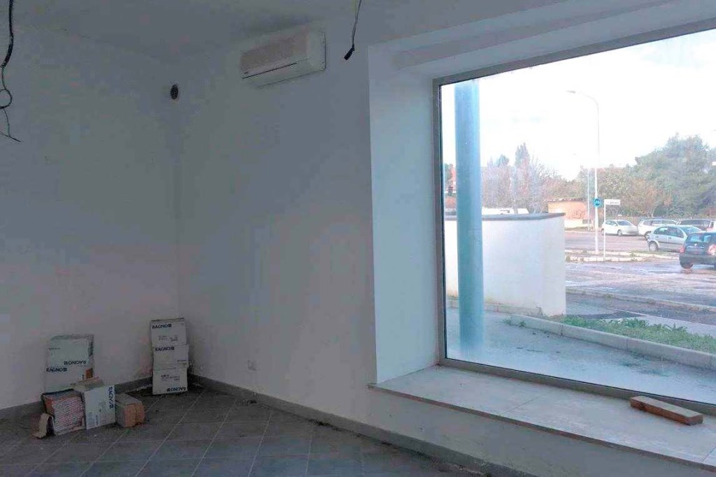 negozio in vendita a Senigallia