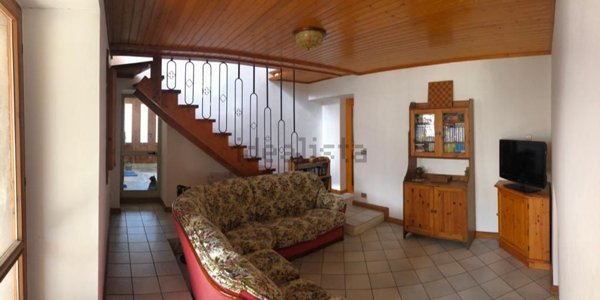 casa indipendente in vendita a Senigallia in zona Scapezzano