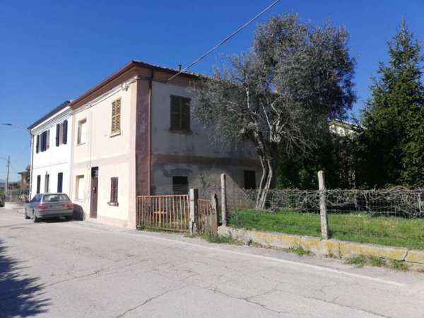 casa indipendente in vendita a Senigallia in zona Montignano