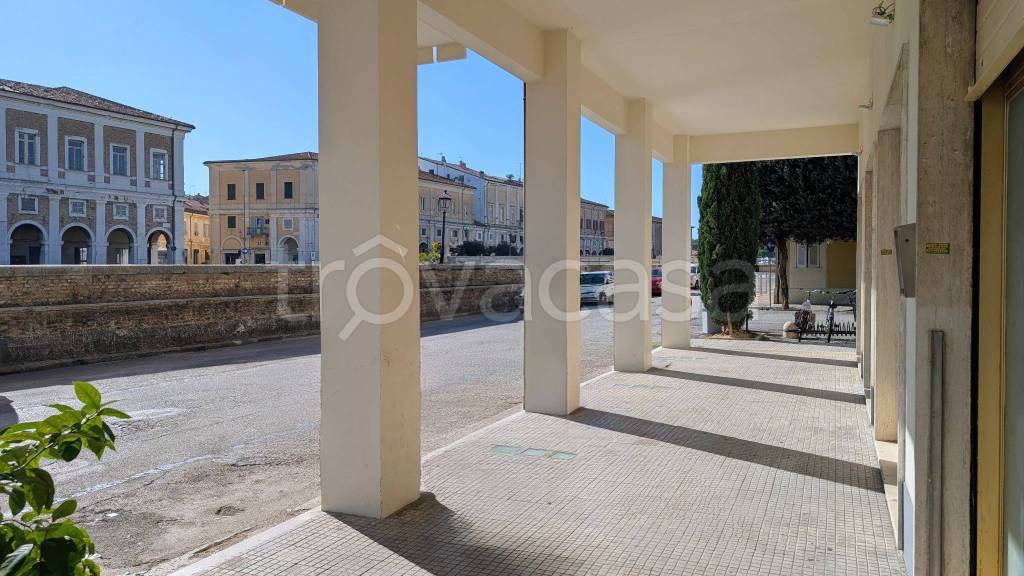 negozio in vendita a Senigallia