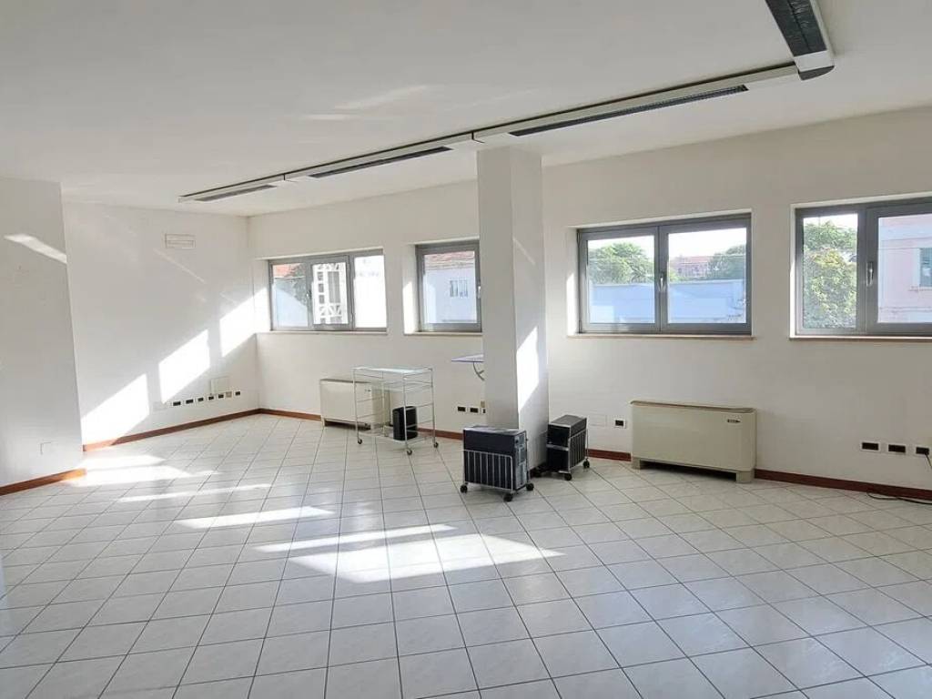ufficio in vendita a Senigallia