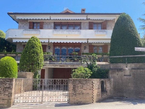 casa indipendente in vendita a Senigallia in zona Borgo Passera