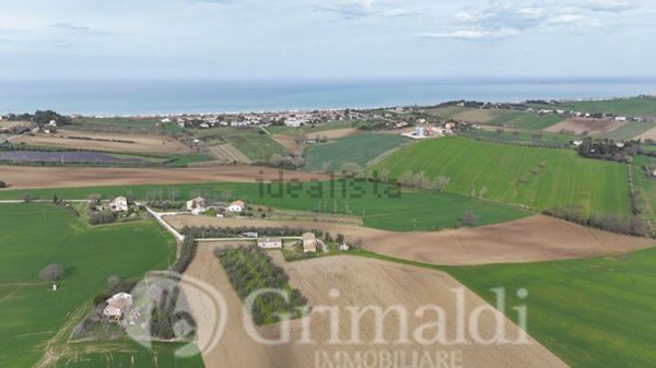 casa indipendente in vendita a Senigallia in zona Montignano