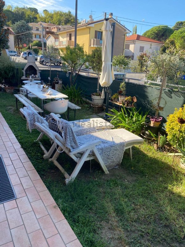 casa indipendente in vendita a Senigallia in zona Borgo Passera