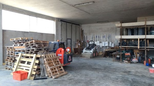 locale di sgombero in vendita a Senigallia