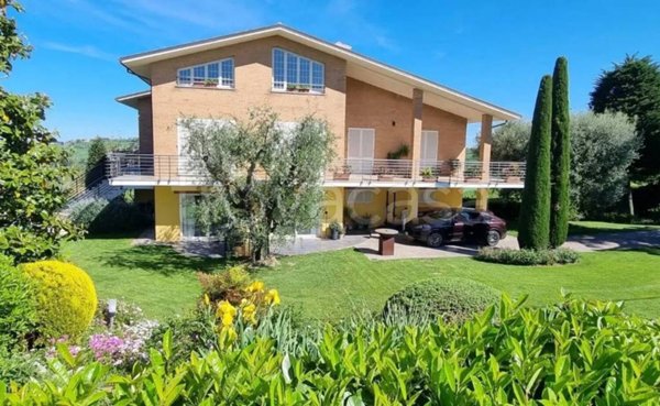 villa in vendita a Senigallia