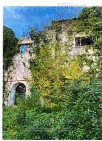 negozio in vendita a Senigallia in zona Borgo Passera