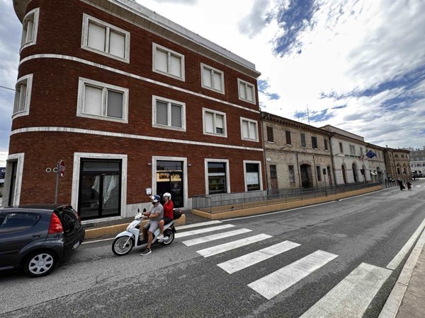 negozio in vendita a Senigallia