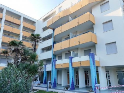 negozio in vendita a Senigallia in zona Cesano