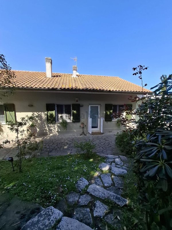 casa indipendente in vendita a Senigallia
