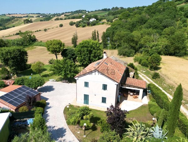 casa indipendente in vendita a Senigallia in zona Scapezzano