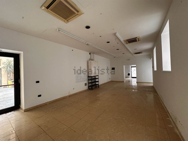 negozio in vendita a Senigallia