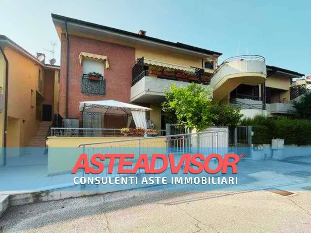 appartamento in vendita a Senigallia in zona Borgo Catena