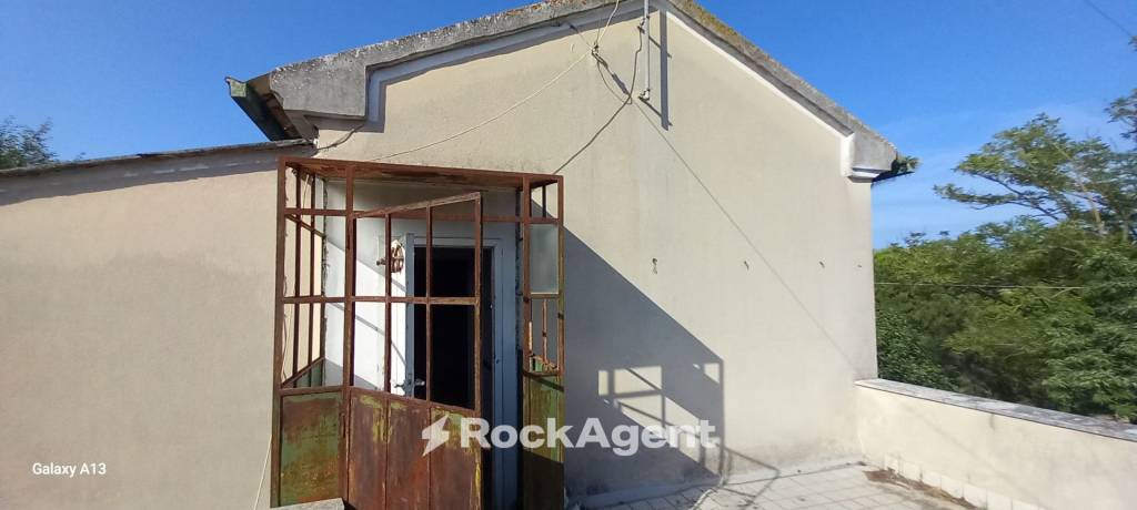 casa indipendente in vendita a Senigallia in zona Roncitelli