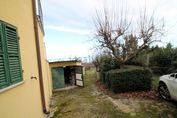 casa indipendente in vendita a Senigallia in zona Montignano