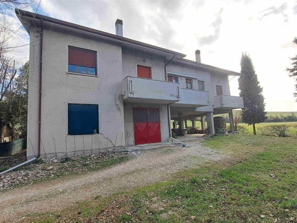 casa indipendente in vendita a Senigallia in zona Cesano
