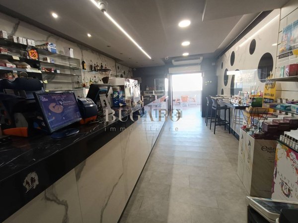 negozio in vendita a Senigallia in zona Marzocca