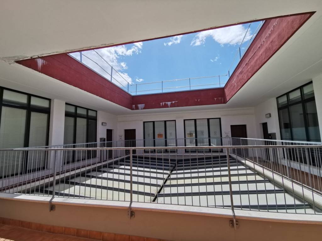 negozio in vendita a Senigallia