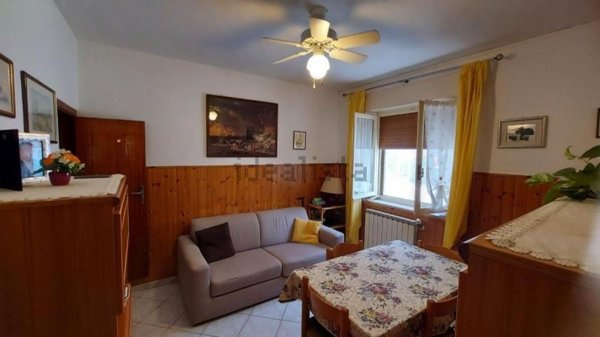 casa indipendente in vendita a Senigallia in zona Scapezzano