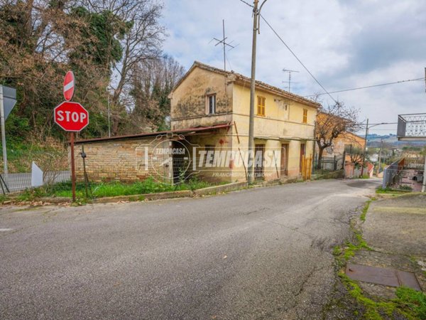 appartamento in vendita a Senigallia in zona Cannella