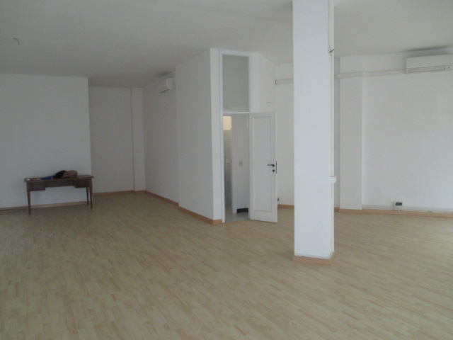 negozio in vendita a Senigallia