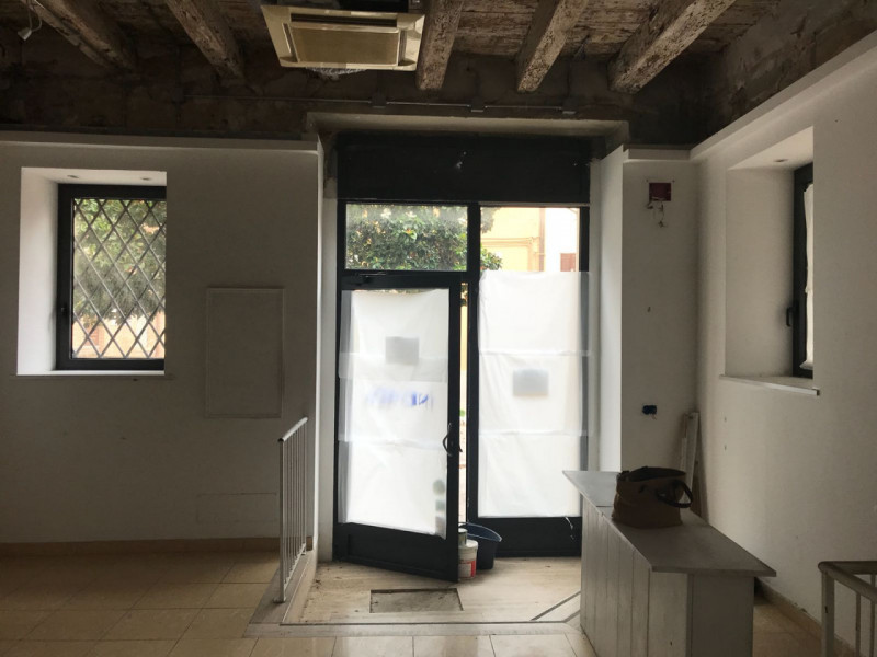 negozio in vendita a Senigallia