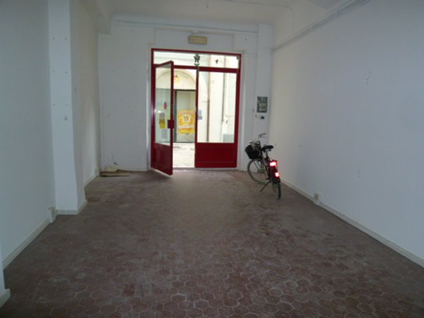 negozio in vendita a Senigallia