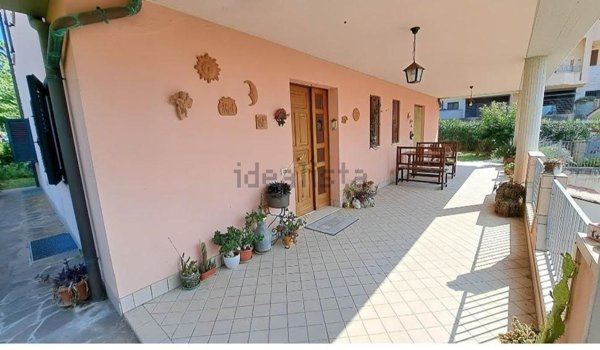 casa indipendente in vendita a Senigallia in zona Borgo Passera