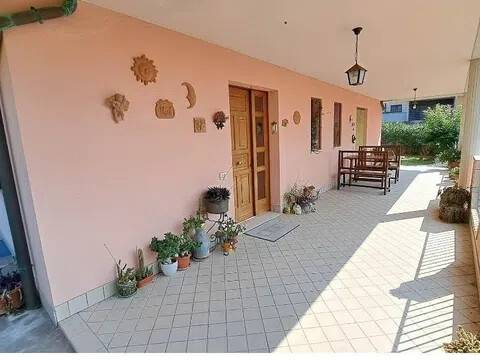 casa indipendente in vendita a Senigallia in zona Borgo Passera