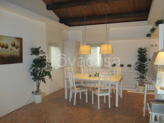 casa indipendente in vendita a Senigallia in zona Scapezzano