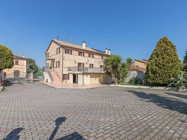 casa indipendente in vendita a Senigallia in zona Borgo Passera