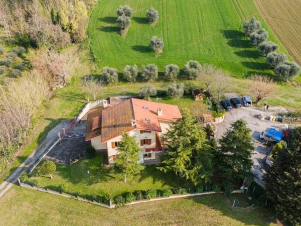 casa indipendente in vendita a Senigallia