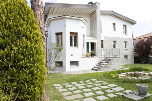 casa indipendente in vendita a Senigallia